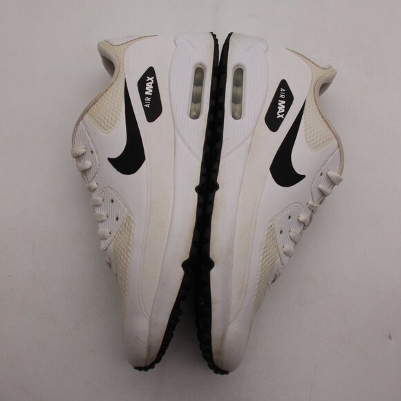 Athletic_Shoes
